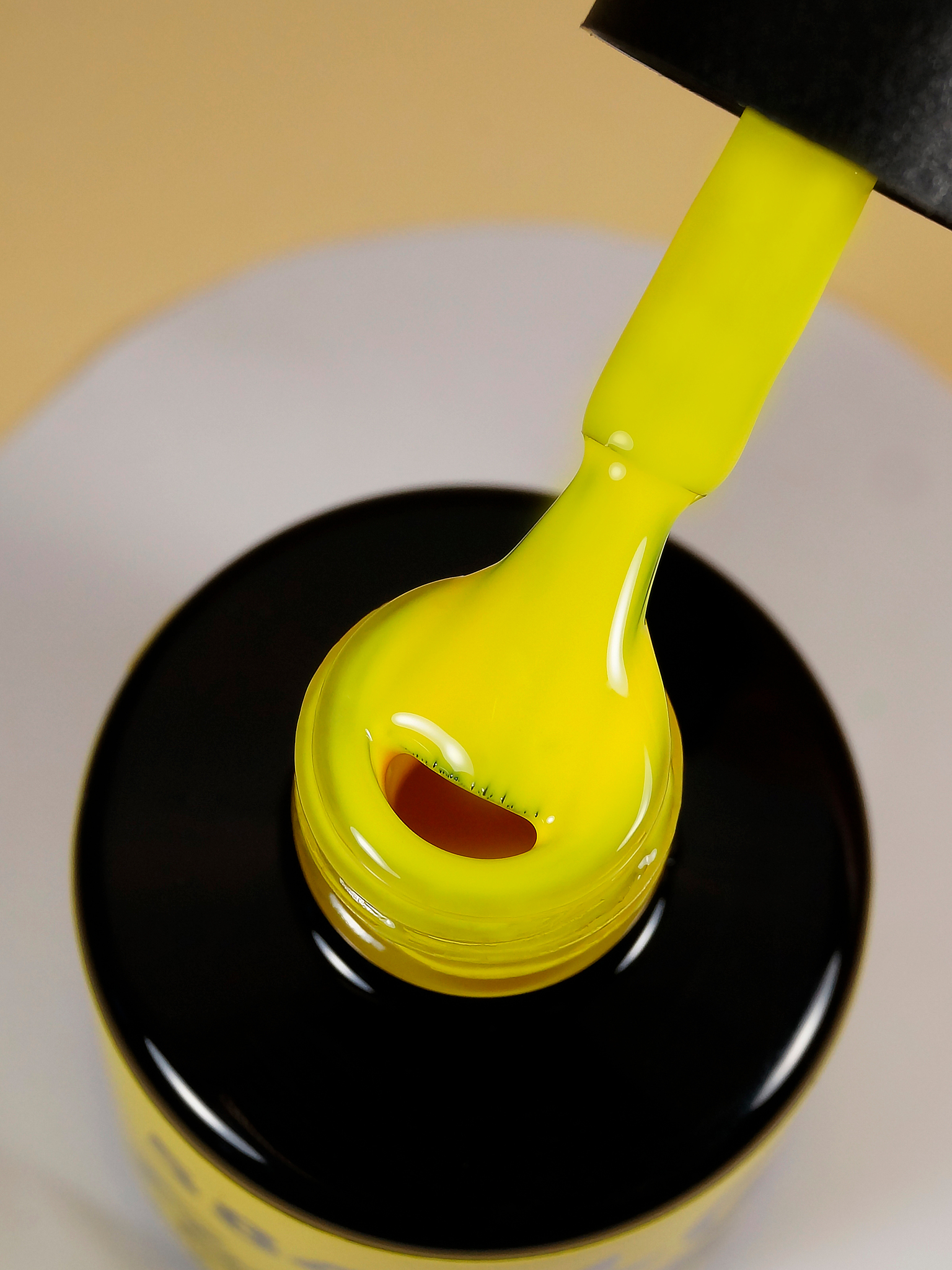 Гель-лак летний неон (Gel polish NEON) #584, 8 ml Гель-лак летний неон (Gel polish NEON) #584, 8 ml