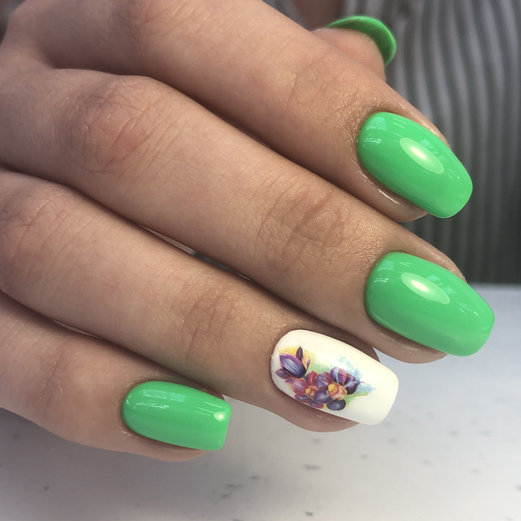 Гель-лак летний неон (Gel polish NEON) #585, 8 ml Гель-лак летний неон (Gel polish NEON) #585, 8 ml